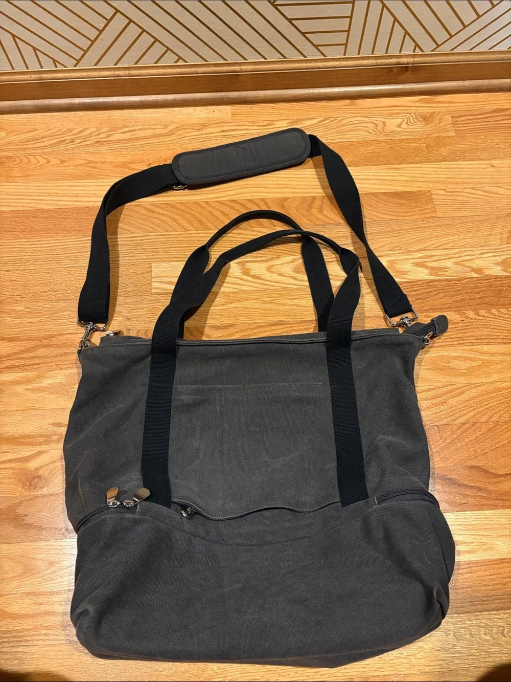 Lo & Sons Catalina Deluxe Tote Canvas Gray
